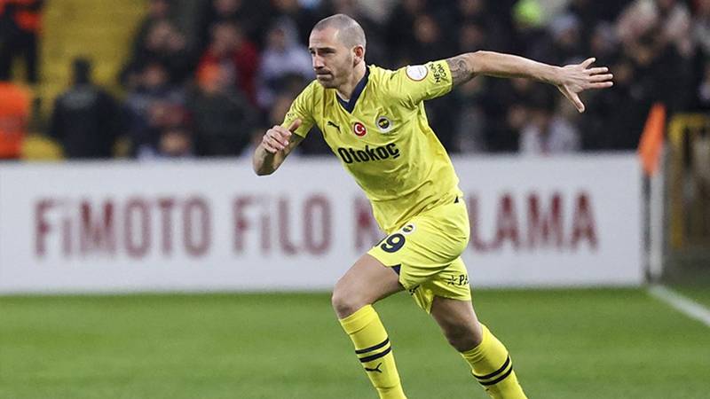 Fenerbahçe'de 11 isimle yollar ayrılıyor: İşte o isimler... 5